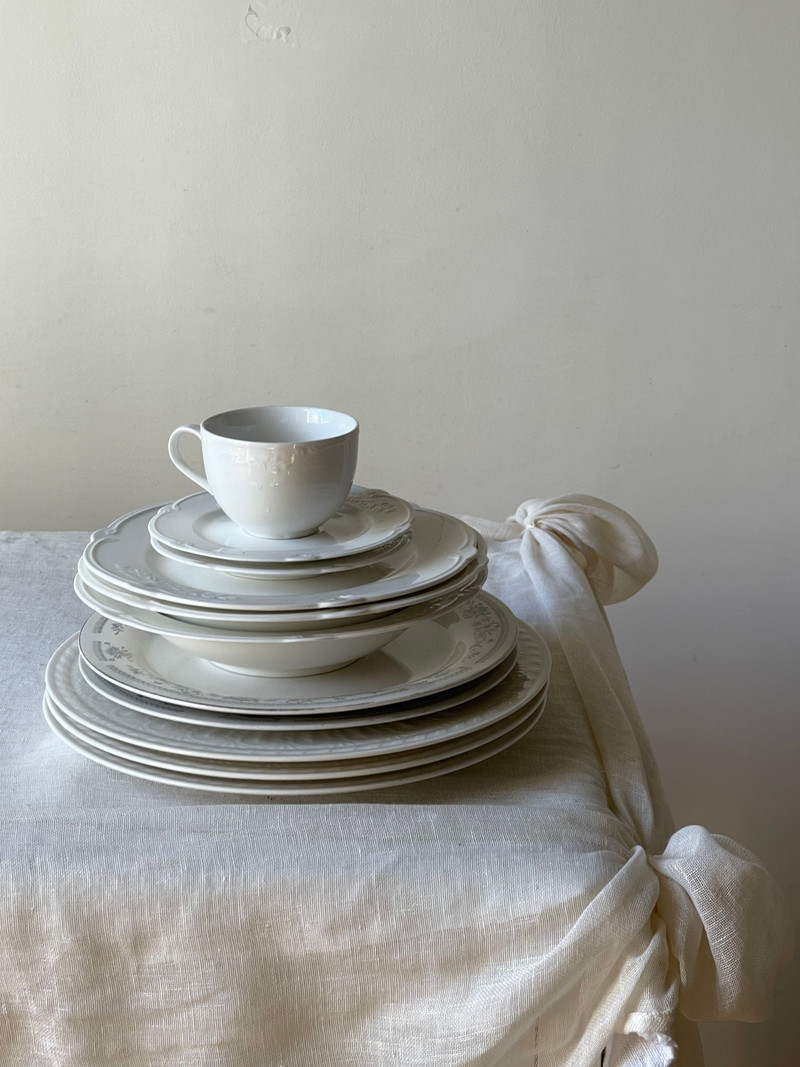 Stoneware Dinner Set